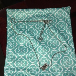 Kendra Scott necklace
